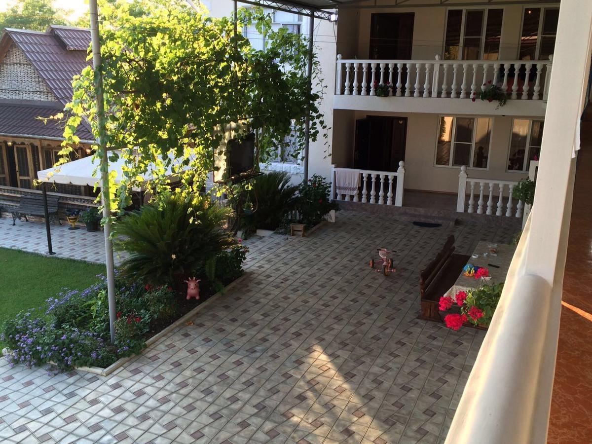 Guest House Liel Suhumi Exterior foto